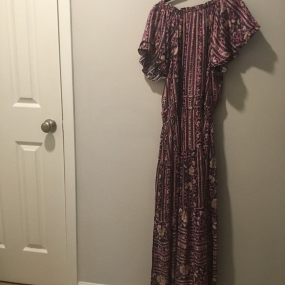 OMIKA DRESS - Picture 3 of 3